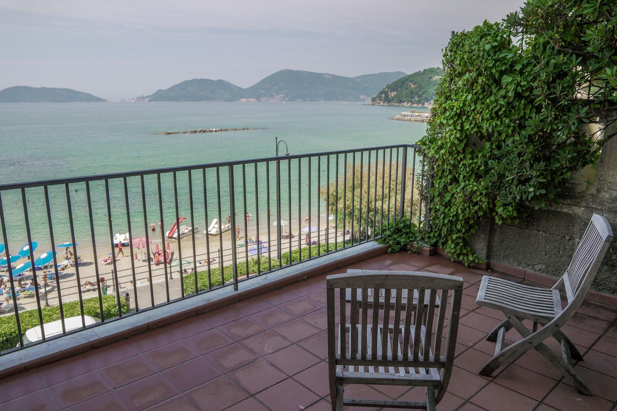 Hotel Venere Azzurra Lerici Exterior photo